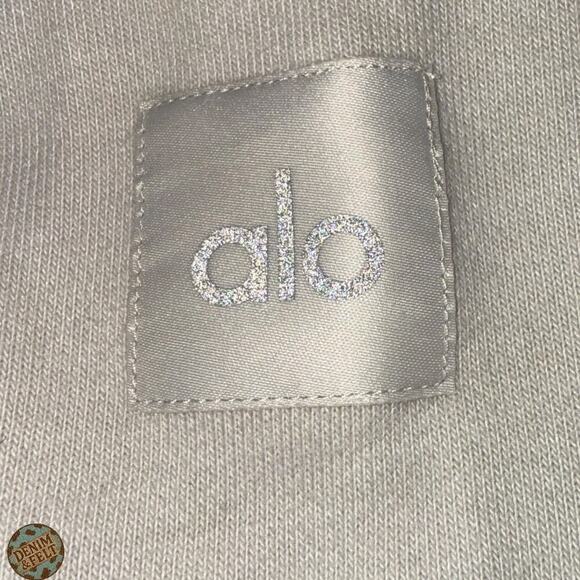 Alo UNISEX Renown Heavyweight 1/4 Zip Pullover Sweatshirt Color: Bone Sz: S - Picture 14 of 16